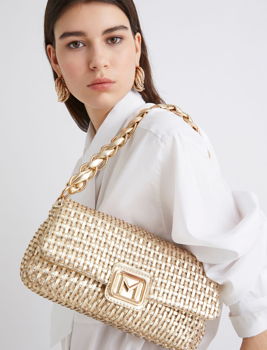 le muse mellanstor vävd väska med strass - guld