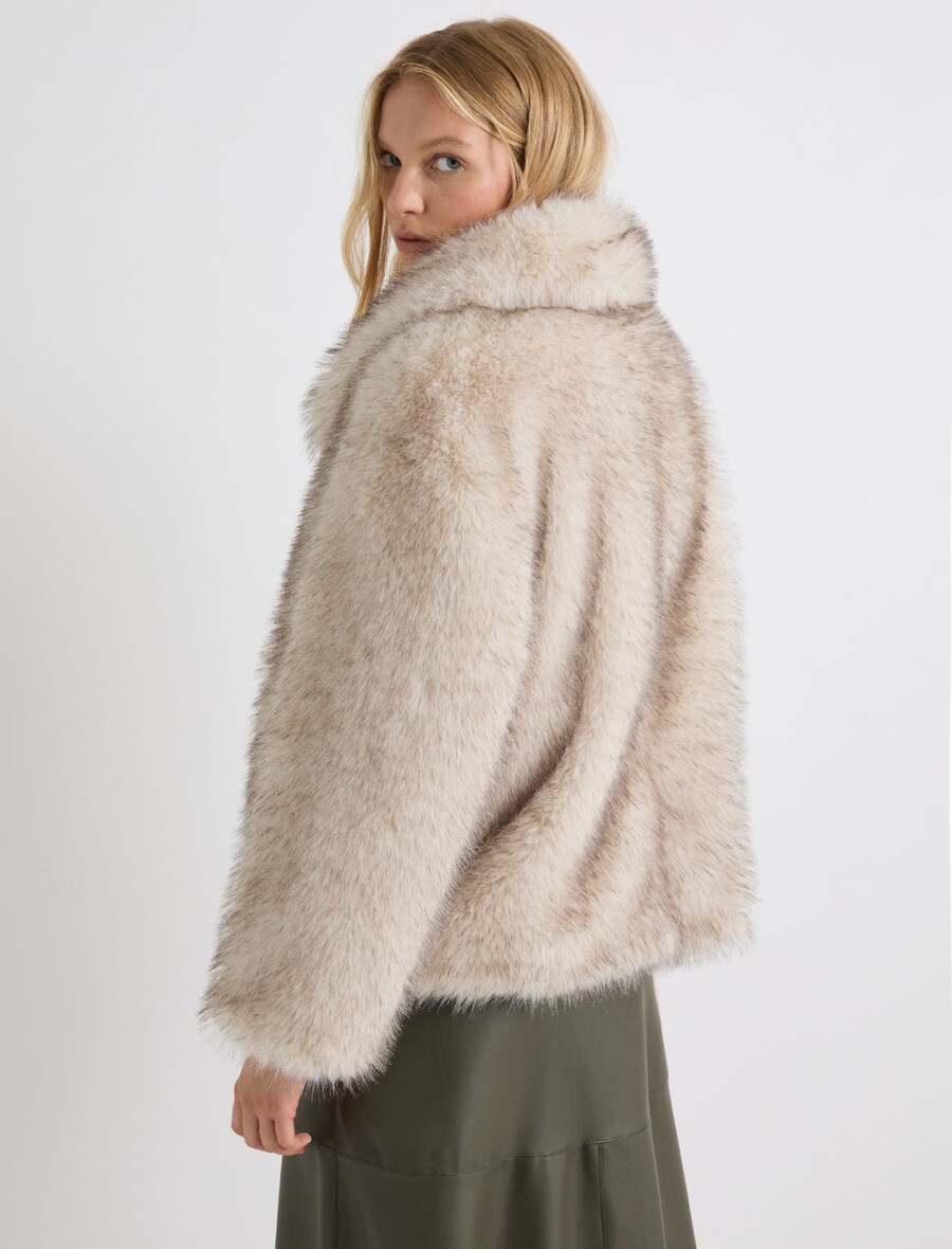 Överdimensionerad jacka i pälstyg - beige