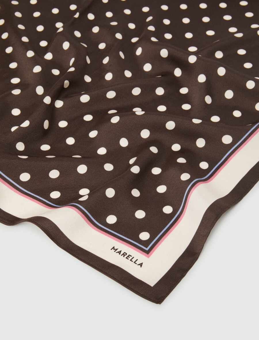 prickig satinhalsduk - choklad