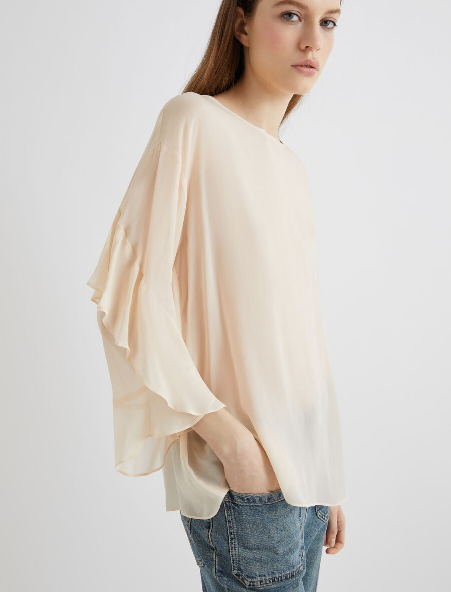 blus med rynkad kant - powder